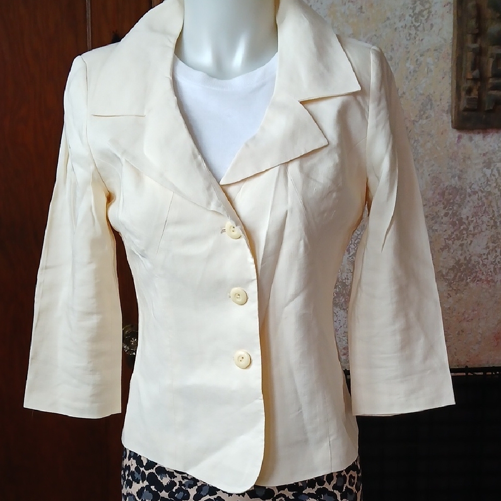 Blazer~Talbots Cream Tailored Three-Button Women's Blazer